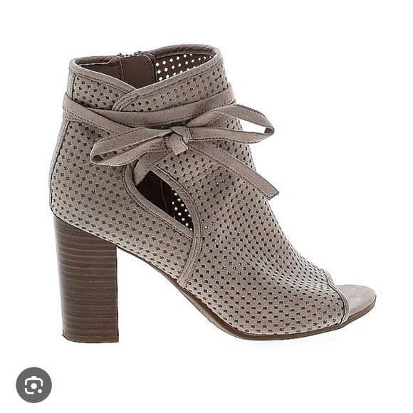 Sam Edelman Open Toe Bootie Perforated Suede Bow Tie Taupe-8M - Picture 1 of 11